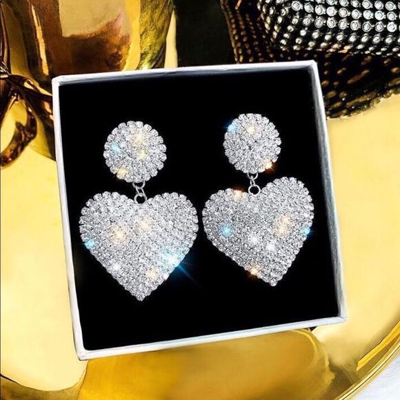 ✨ crystal encrusted drop dangle heart earrings ✨ - Picture 3 of 3